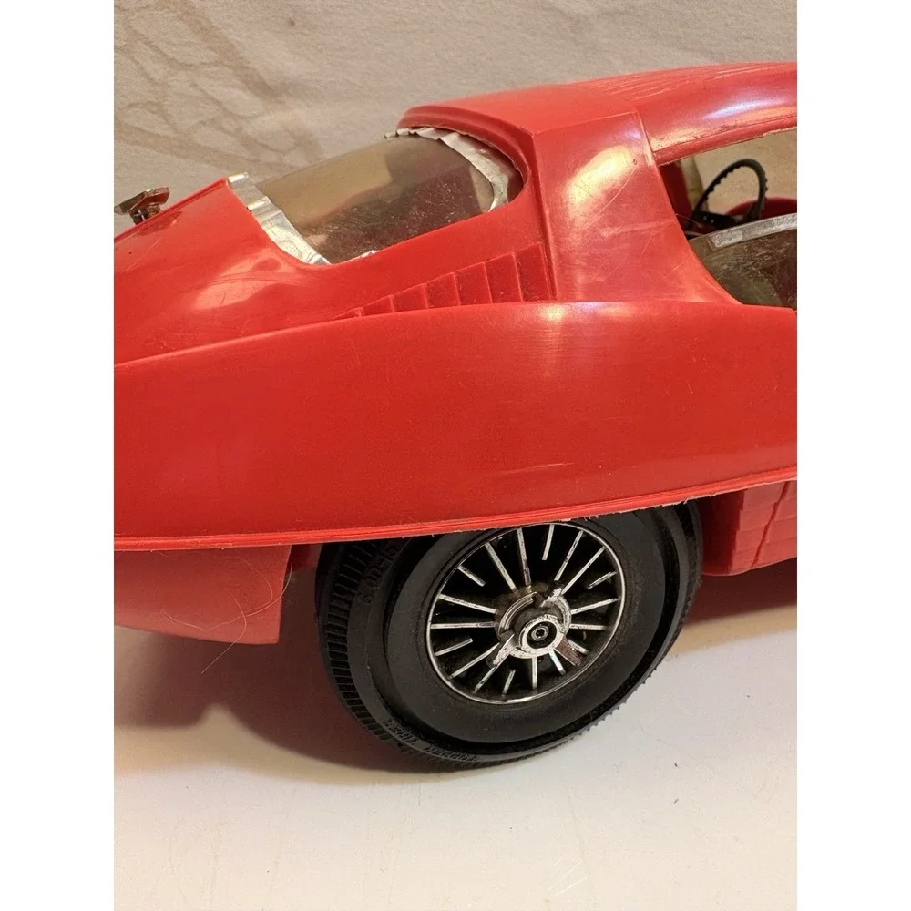 VINTAGE 1966 TOPPER TOYS- JOHNNY SPEED JAGUAR BATTERY REMOTE CONTROL 21